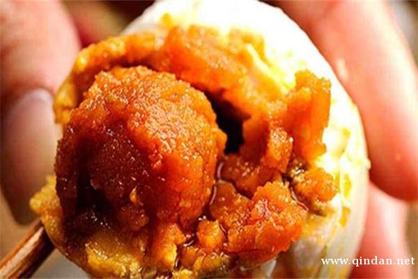 高邮咸鸭蛋批发价多少钱一个？高邮咸鸭蛋为何受人欢迎？